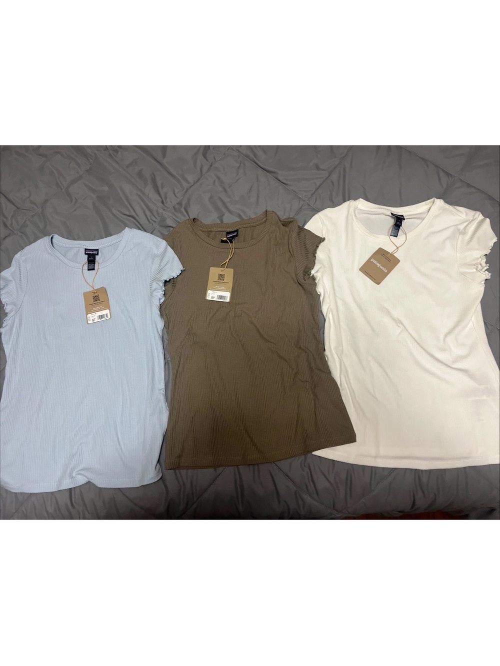Patagonia Womens Ribbed Short Sleeve Tee - Light Blue, Olive, White small